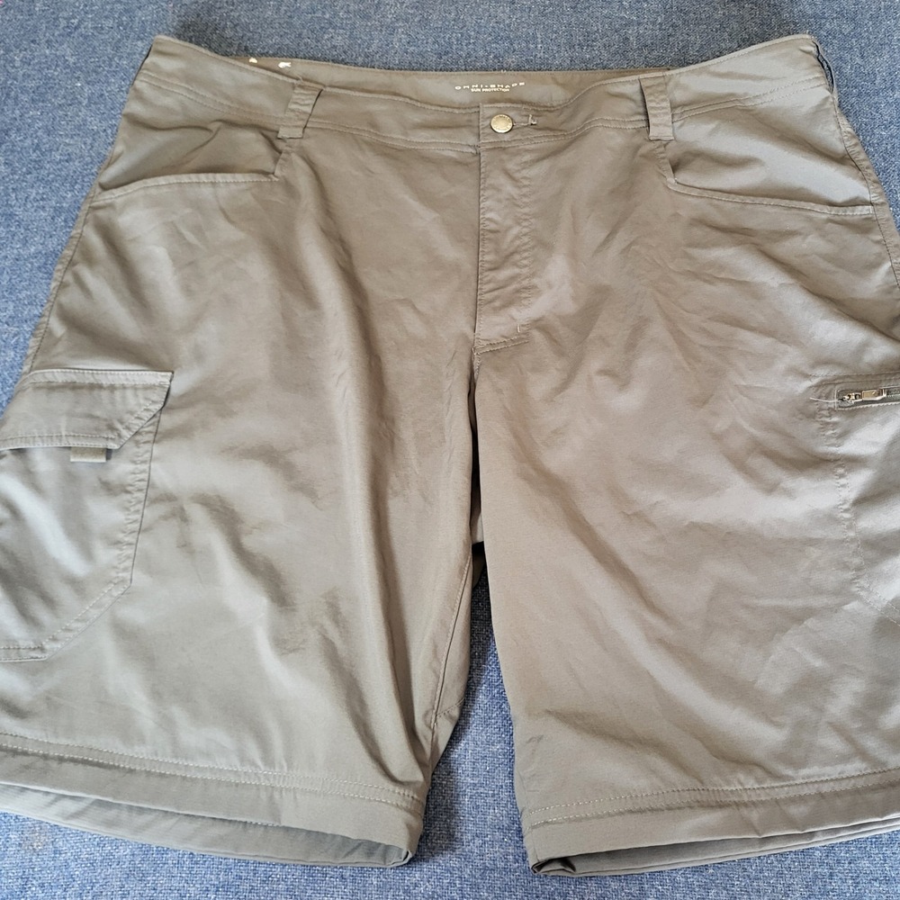Columbia Omni-Shade Cargo Shorts Men 44 Sage Green Hiking Fishing Sun Protection